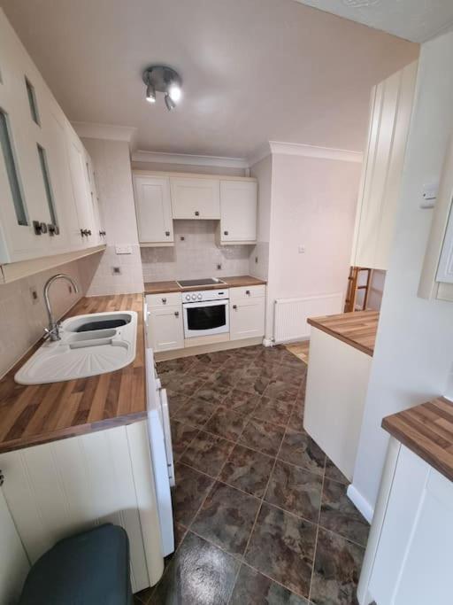 Charming Coastal Bungalow Cayton Kültér fotó