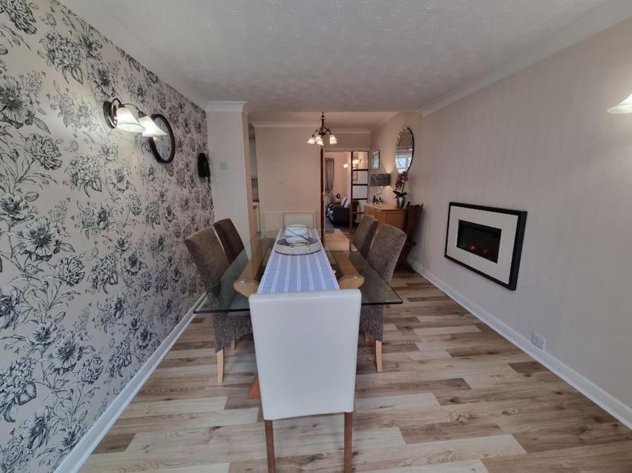 Charming Coastal Bungalow Cayton Kültér fotó