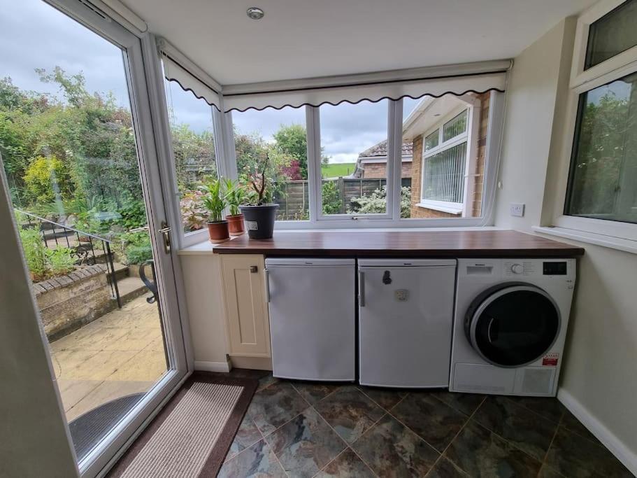 Charming Coastal Bungalow Cayton Kültér fotó