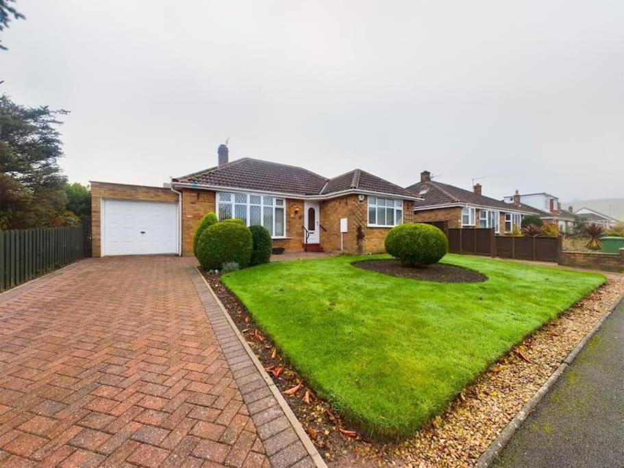 Charming Coastal Bungalow Cayton Kültér fotó