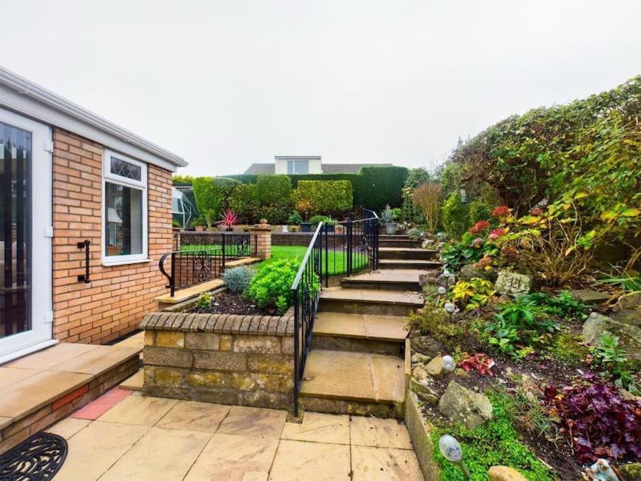 Charming Coastal Bungalow Cayton Kültér fotó